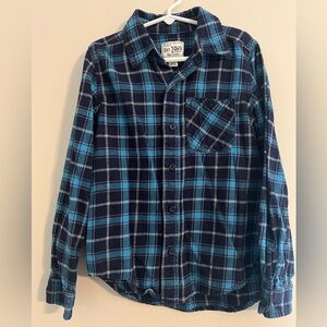 The Children's Place Boys' Long Sleeve Plaid Flannel Button Up Shirt. Size M.